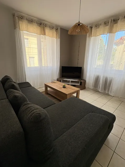 Chez Julie l House l 3 bedrooms l Private parking - Image 1