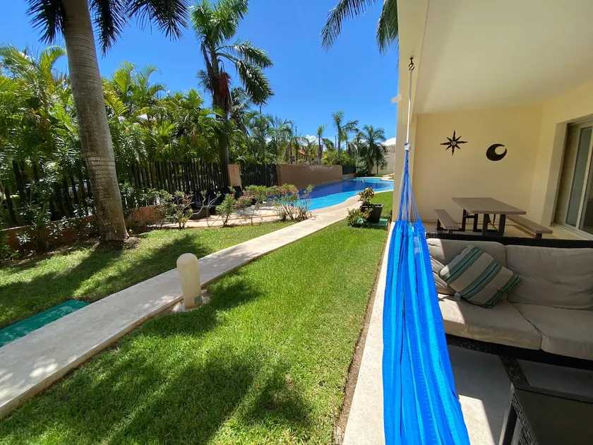 Family getaway with a pool and beach access - Image 1