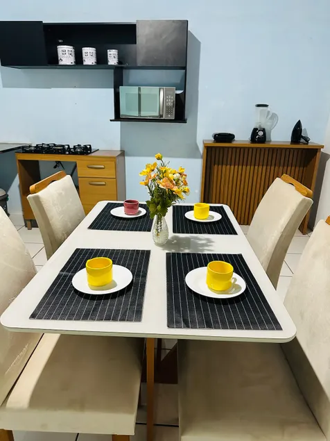 House with 2 en-suites, Wi-Fi, Garage – 3 km from the Bus Station - Image 1