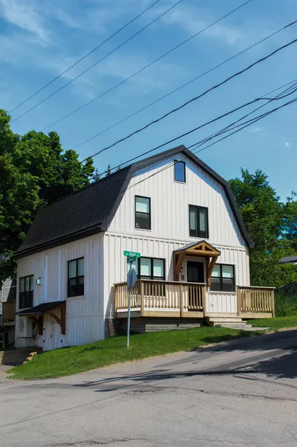 The Harbour House Montague - Image 1
