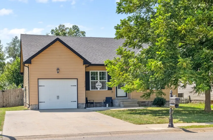 Serene Retreat Near Fort Campbell and Casino - Image 1