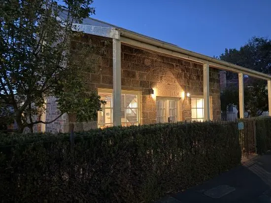 The Podium Accommodation - Oatlands, Tasmania - Image 1