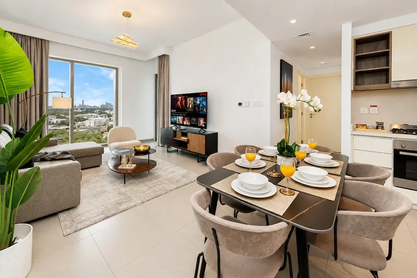 2BR near Dubai Mall | Burj-view pool | Sleeps 7 - Image 1