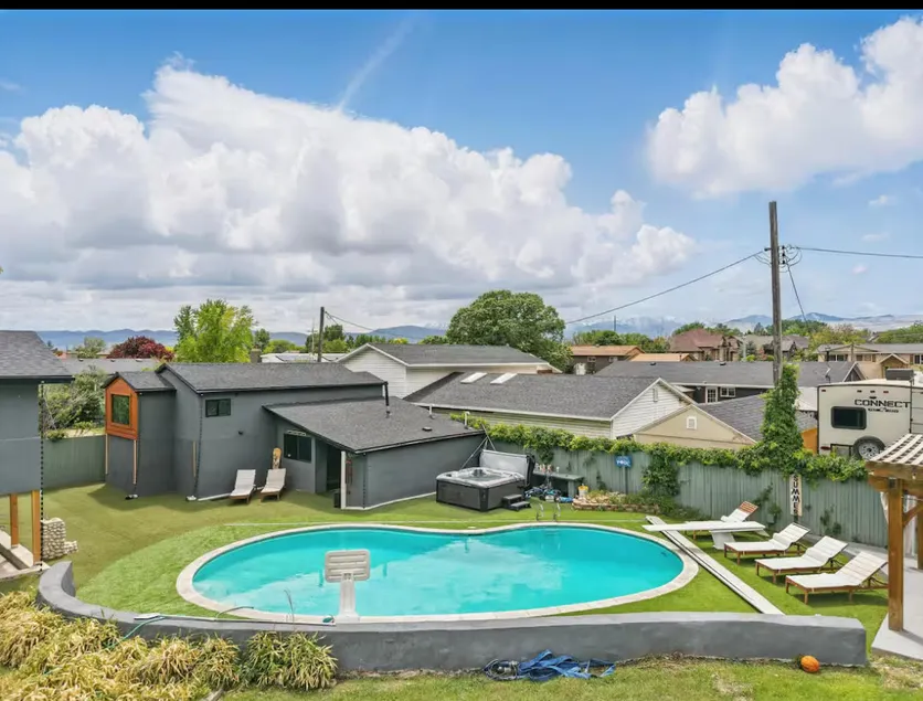 Private Backyard Suite | Pool · Hot Tub · Sauna - Image 1