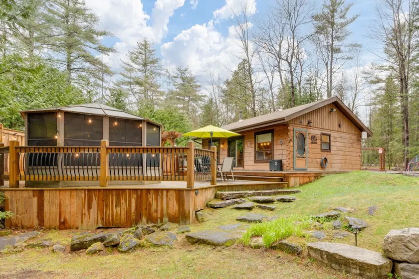 Clear Bay Cabin - Image 1