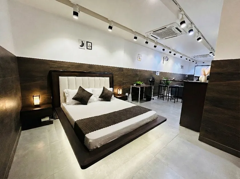 Modern Studio | Private Home Cinema | Gomti Nagar - Image 1