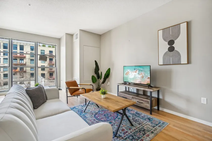 CozySuites 1BR at Mill District with gym #04 - Image 1