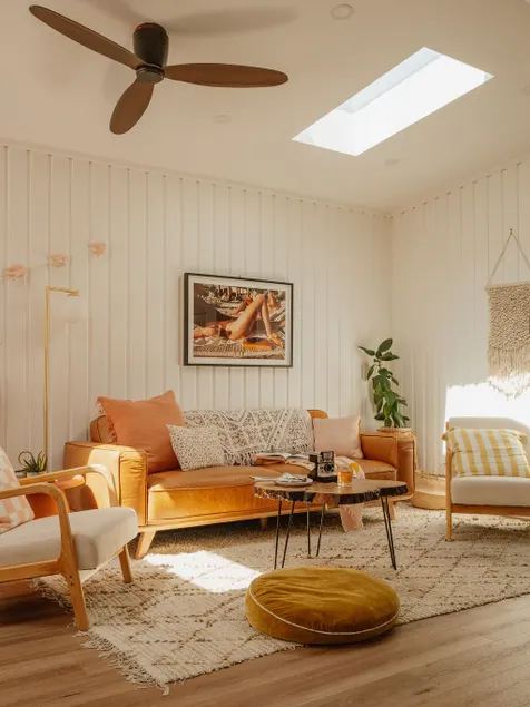 Nostalgic Coastal Escape · Family & Dog Friendly - Image 1