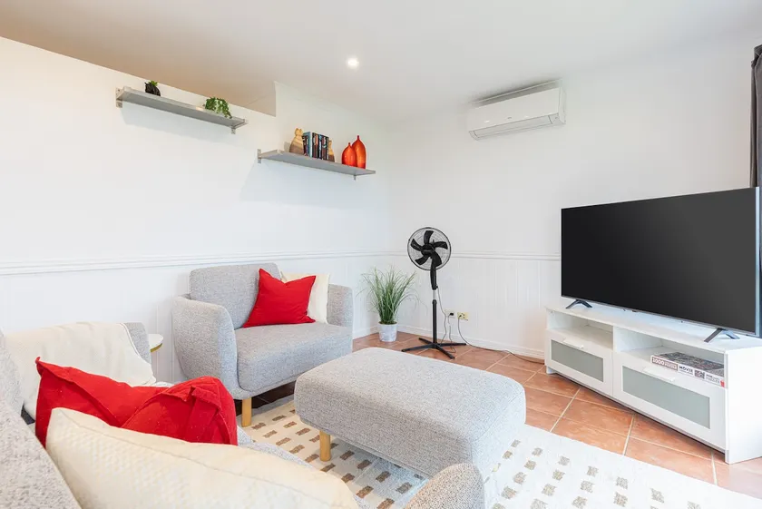 Quiet Private Unit w/ Views, Parking & AC + WiFi - Image 1