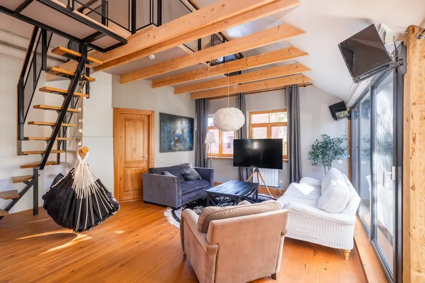 Cozy riverside penthouse - Image 1