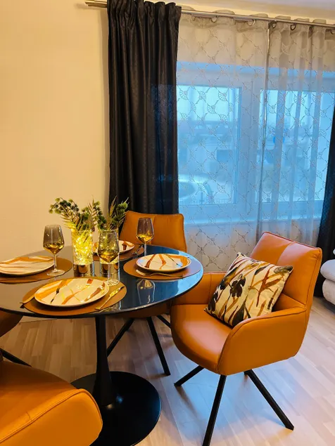 2-bedroom apartment with garden and barbecue - Image 1