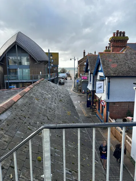 Sea front one bedroomed flat centre of Whitstable. - Image 1