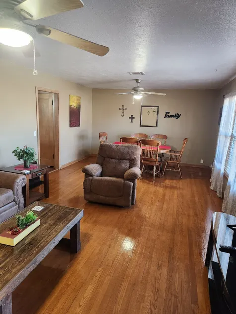 The Cermak Place. - Image 1