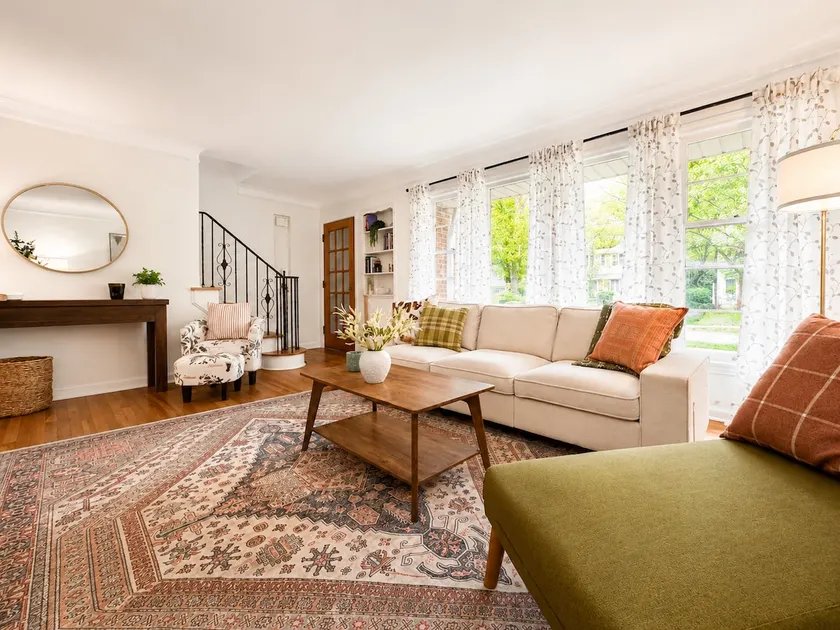 Cle Heights Nature’s Getaway | 2bed1bath | AC Pets - Image 1