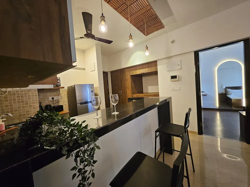 Riverfront Golf View Serene Abode - Image 1