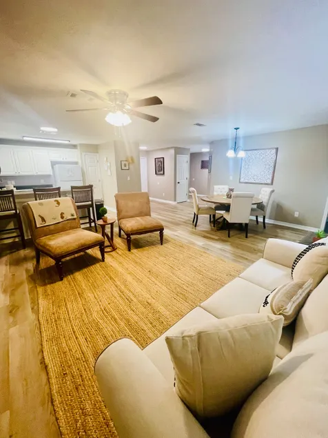 EastGate 4A Cozy family retreat close to downtown Hammond - Image 1