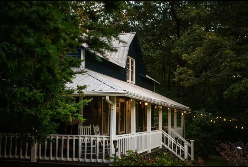 Captain’s Cabin | 14 Acres • Trails • Porch Swings - Image 1