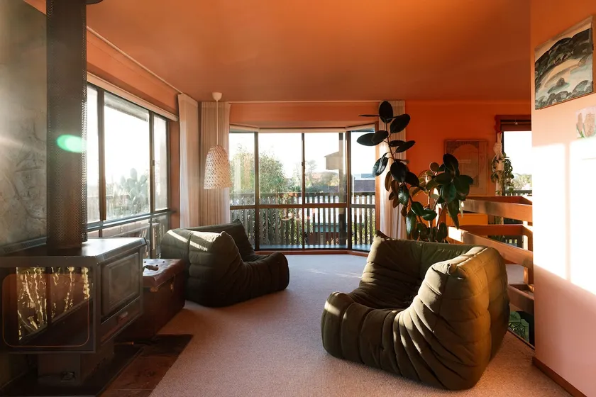 Treetop Retreat | Fireplace and Soaking Jaccuzi - Image 1