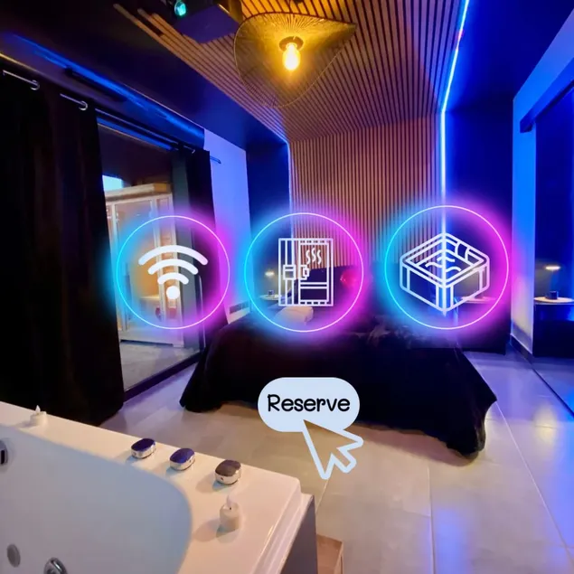 Milana Room: Private suite with hot tub & sauna - Image 1