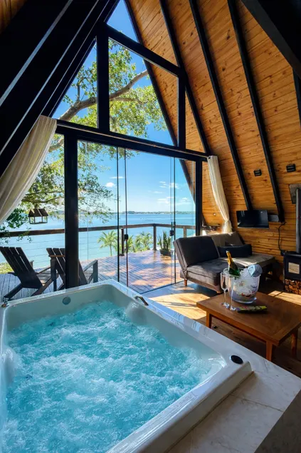 Romantic Cottage with Hot Tub on the Shore of the Lagoon - Image 1