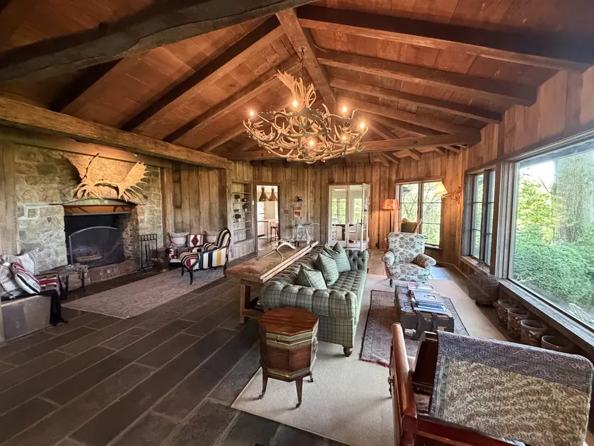 Luxe Mountain Escape Near Upperville + Middleburg - Image 1