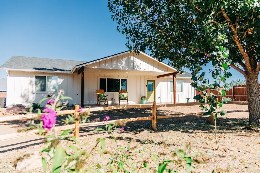 Hidden Cottage - Image 1