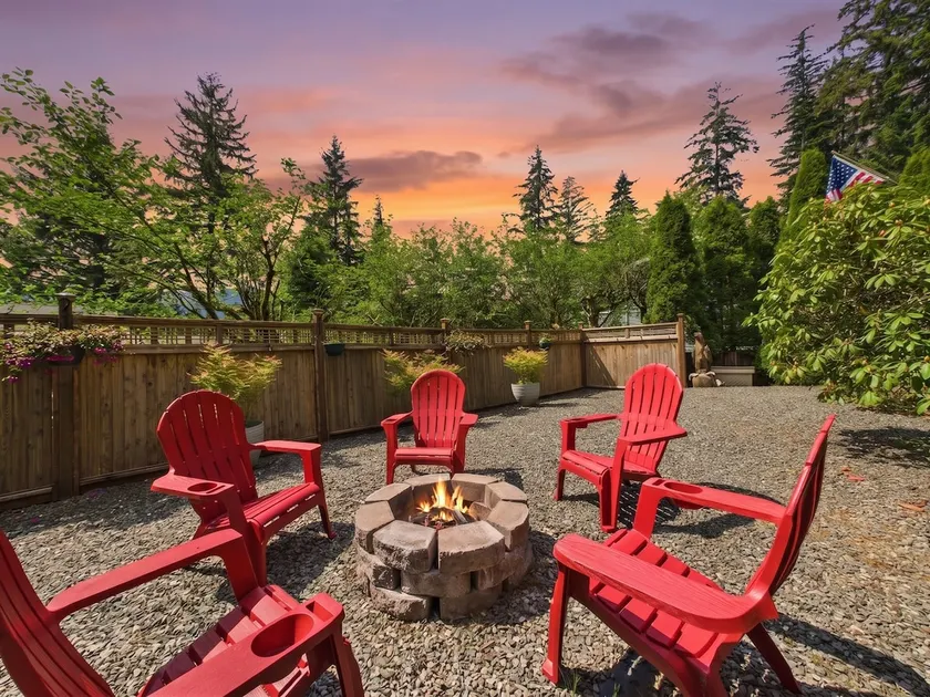 Treetop Retreat w/ Fire Pit - Image 1