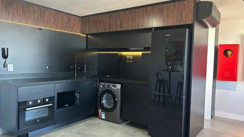 Cine loft com TV 85', som e AC - Image 1