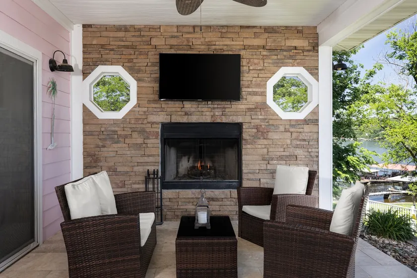 The Paloma Lakeview Villa on Lake of the Ozarks - Image 1