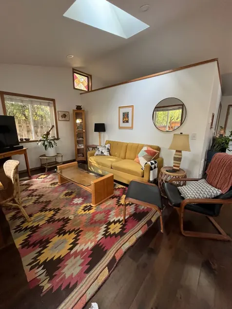 City Cottage with Country Feel - Image 1