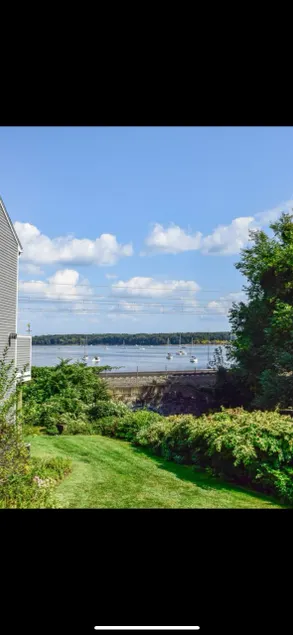 East Greenwich Luxury Waterfront Condo - Image 1
