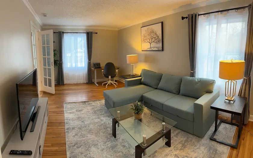 Clean & Cozy 2 BR with Private Balcony - Image 1