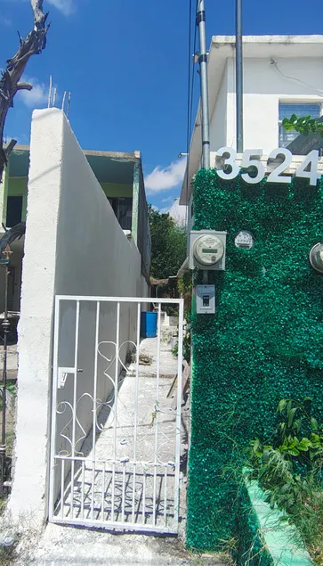 House 10 minutes from the Consulate and CAS for 5 people - Image 1
