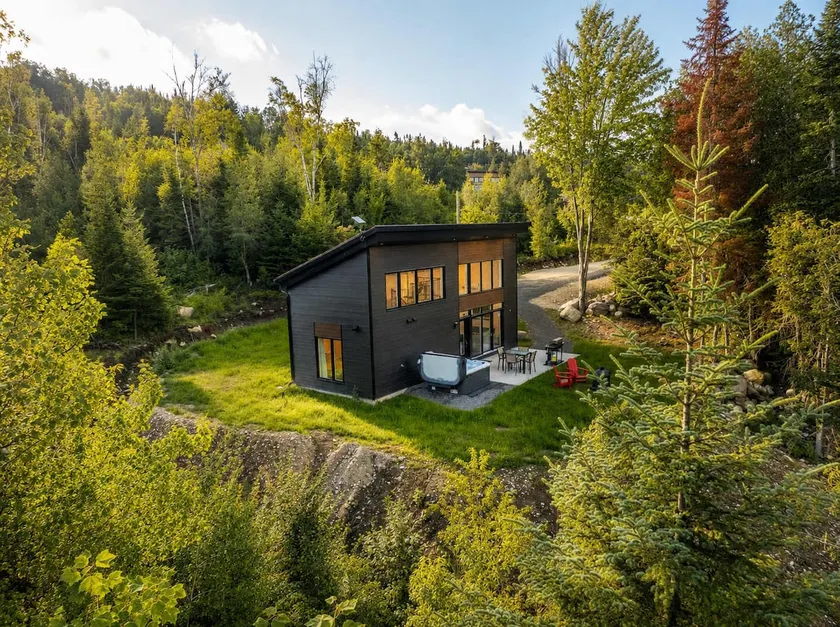 Spa & Ski Mountain | Brand New | The Luxurious - Image 1