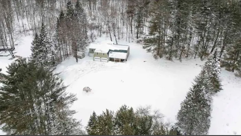 The Lake Fairlee Gambrel - Image 1