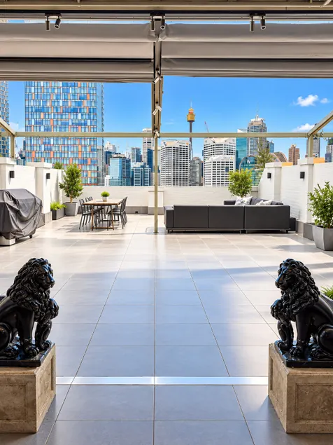 The London Royale - Penthouse + Private Terrace - Image 1