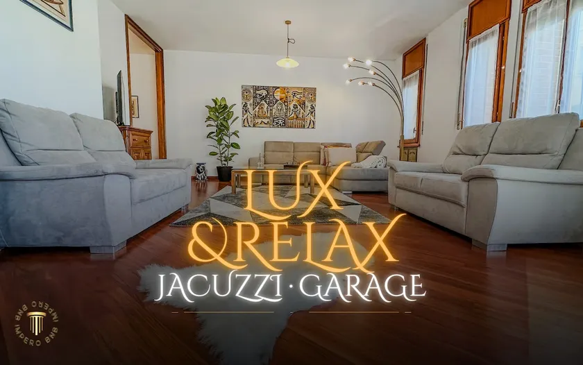 3 Deluxe Egyptian Suites | Jacuzzi + Parking - Image 1
