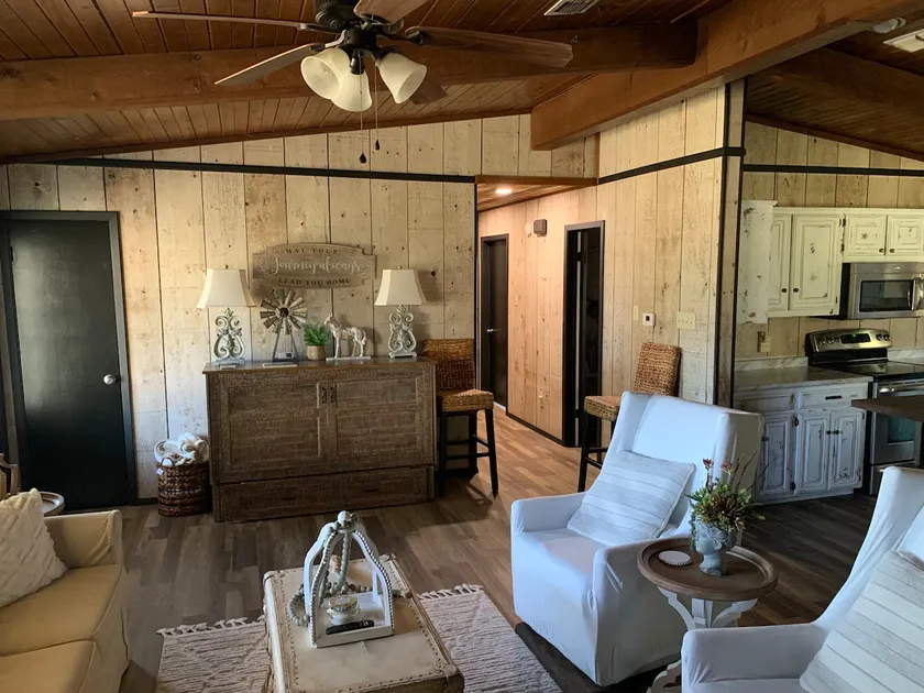 Memaw’s View @ Weeping Willow Ranch - Image 1