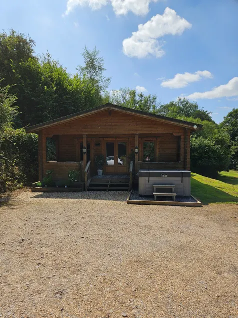 Otter Lodge Nr Dulverton with Hot tub - Image 1