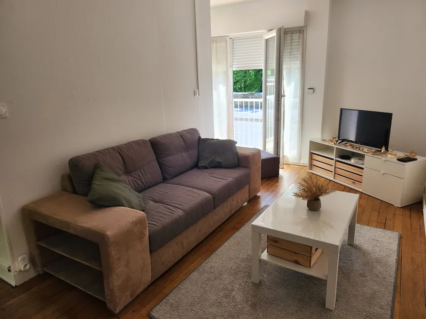 T2 ”Bayart” - Mézières - 1 bedroom - 1 terrace - Image 1