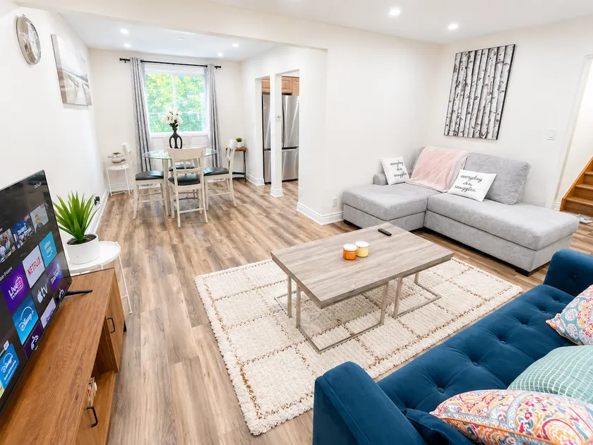 Spacious 3-Bedroom Home in Waterloo, Family & Pet Friendly, Work Space, Private Backyard - Image 1