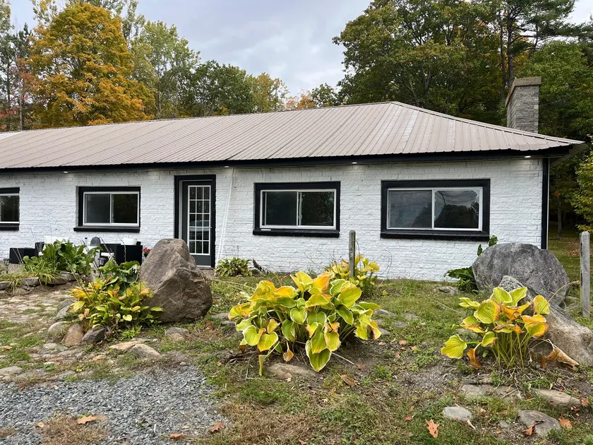 Twin pines 3 (Lake front,Dock,Fire Pits) - Image 1
