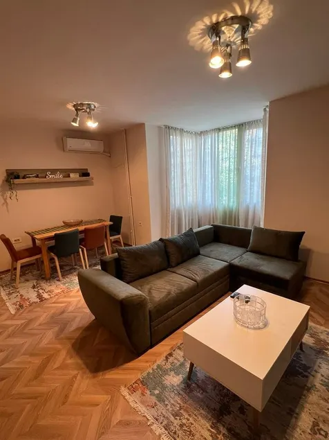 Parliament apartment (free parking) Skopje - Image 1