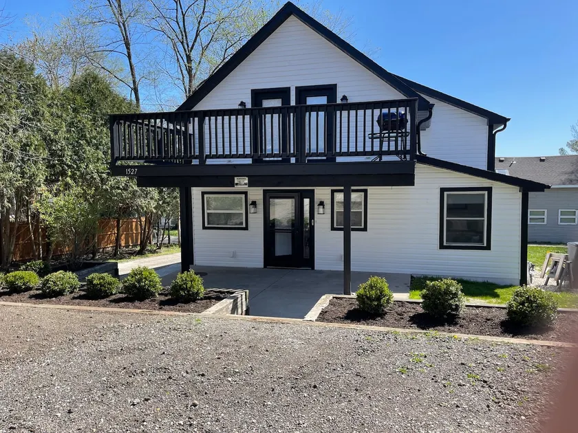 The Hiawatha Hideout With dock access! - Image 1