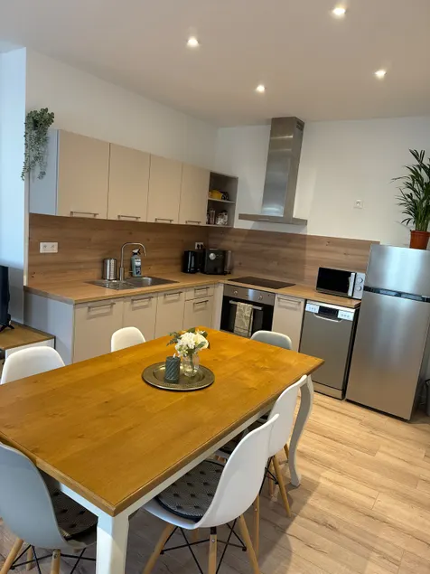 Charming 3-room apartment - Image 1