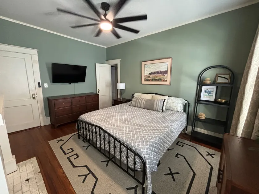 Vineville Cottage | dogs welcome - Image 1