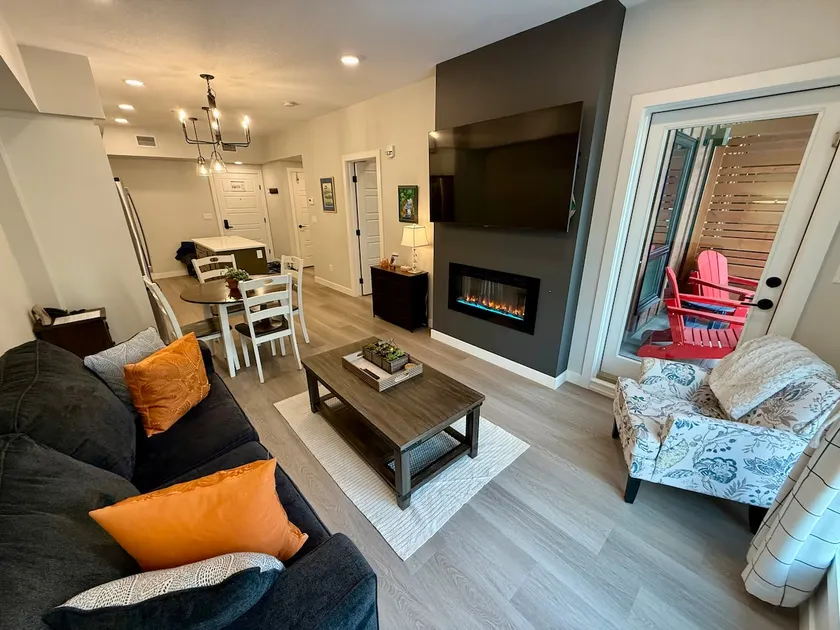 Sparrowhawk Mountain Resort - Image 1