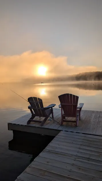 Fall in Love with Lakeside Views: 2BR Condo - Image 1