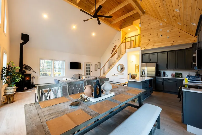 Close to Mountain!Hot tubs|Saunas|Movie Room|RELAX - Image 1