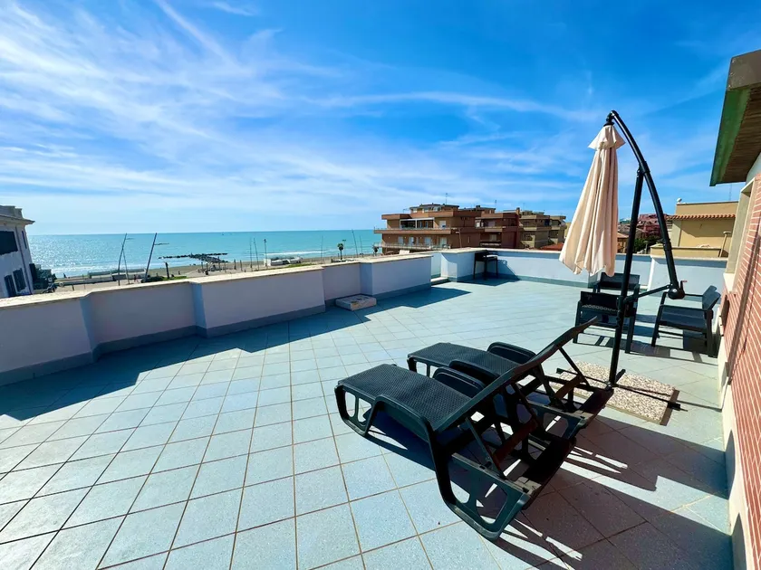 [The Terrace on the Sea] Apt. / 15 min. to Fiumicino - Image 1